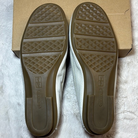 AEROSOLES Off-White Leather Flats - Picture 5 of 8